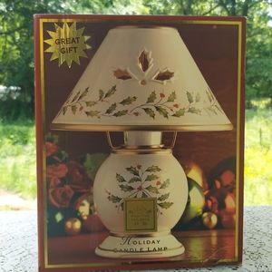 Lenox Holiday Candle Lamp Christmas Holly Leaf and Berries Pattern